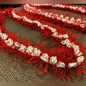 Single strand Pikake lei crochet
